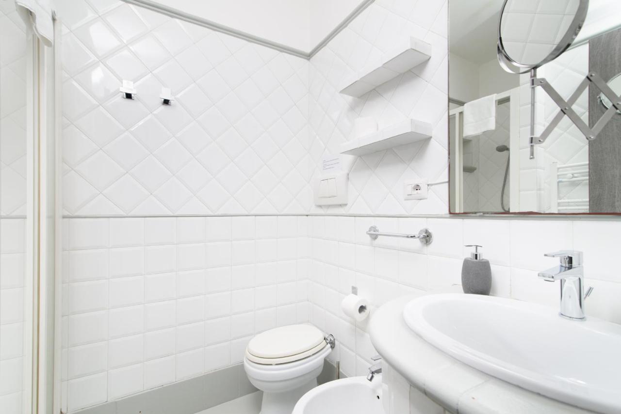 רומא White Caesar Guesthouse מראה חיצוני תמונה