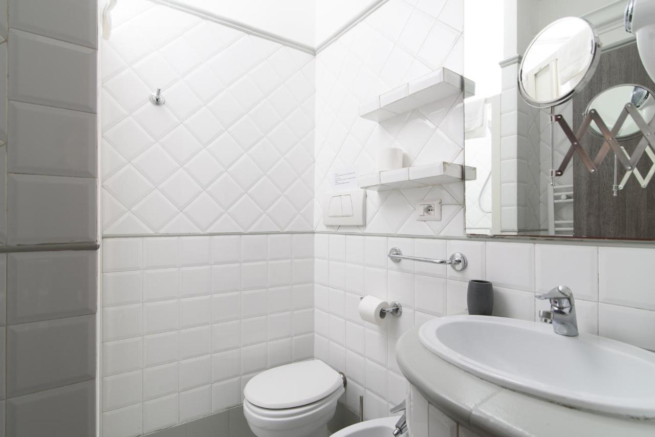 רומא White Caesar Guesthouse מראה חיצוני תמונה